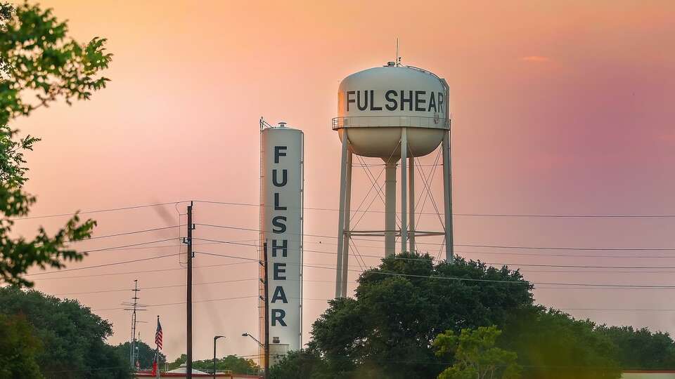 Fulshear residents have faced consistent water supply problems throughout the summer, prompting calls to halt ongoing construction until the water issue is resolved.