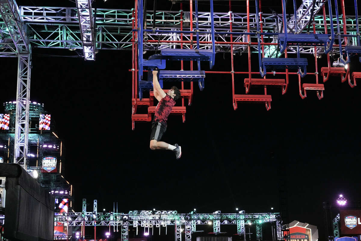 Vance Walker is 3rd 'American Ninja Warrior' million dollar winner