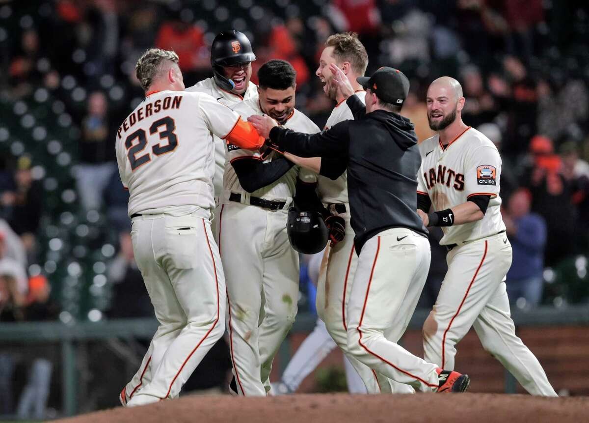 Giants' Alex Cobb grinds it out in 10-inning win; Sabol, Wade cap it