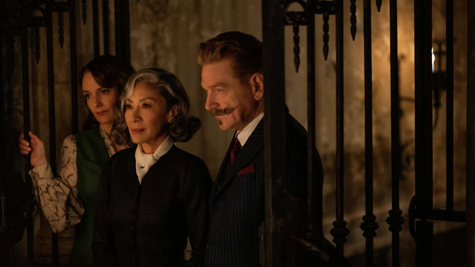 Tina Fey, Michelle Yeoh and Kenneth Branagh in 