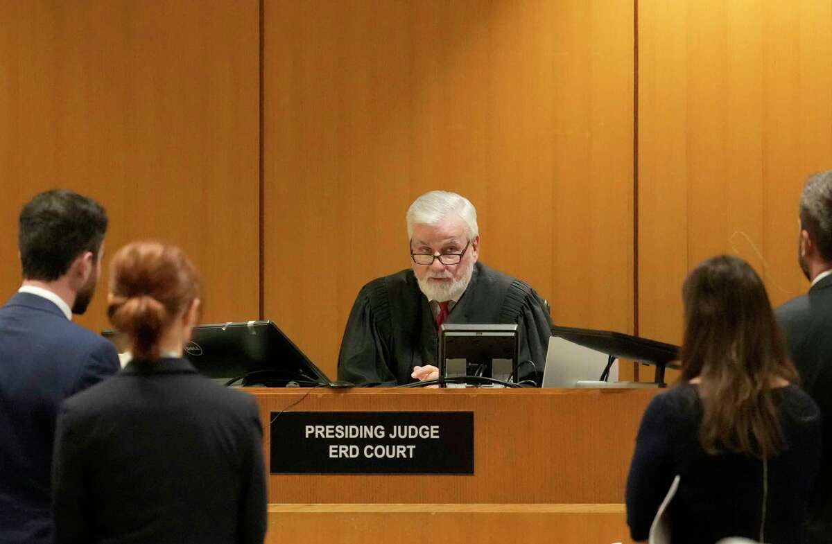 ExHouston dentist convicted in surgery that left girl brain damaged