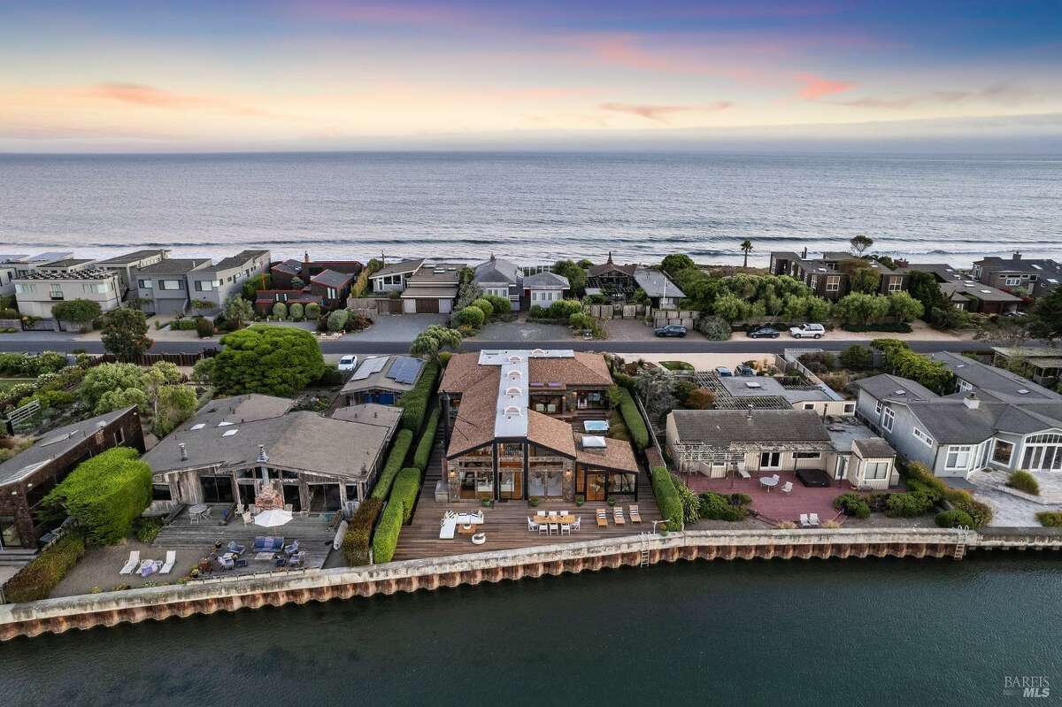 See inside Stinson Beach home at center of Sen. Feinstein estate feud