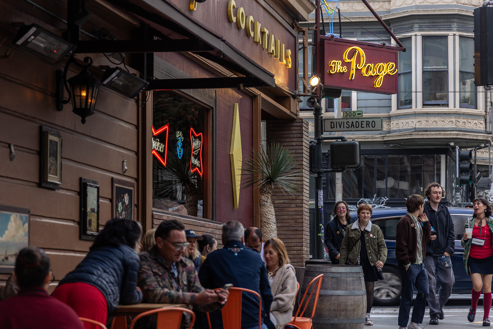 The 99-year history of San Francisco’s ultimate neighborhood bar