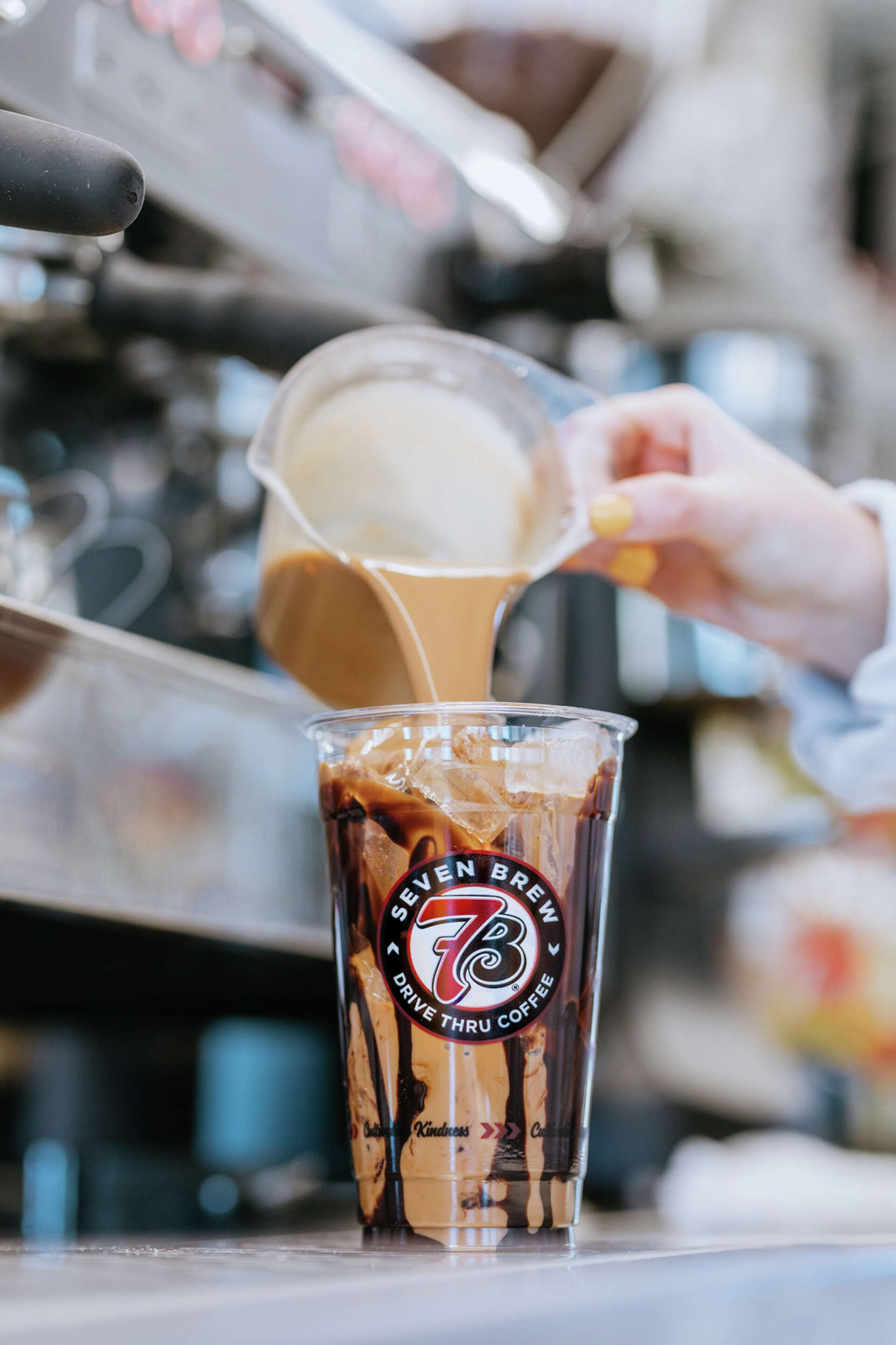 Former Laredo Whataburger location near I-35 becoming 7 Brew Coffee