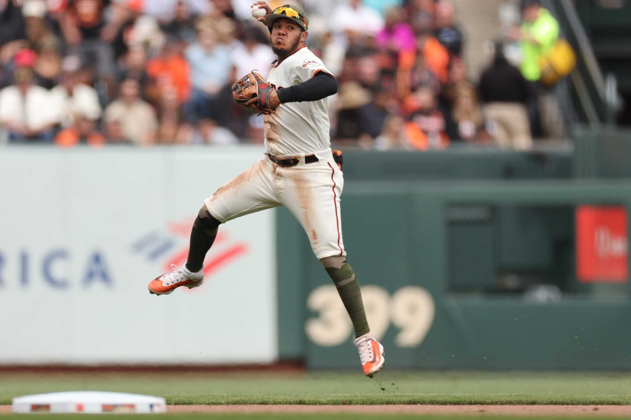 Which relievers should the SF Giants keep for 2023?