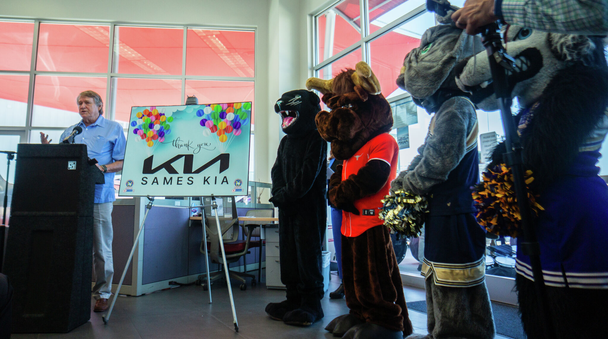 UISD, Sames Auto Group announce KIA in the Klassroom Car Giveaway