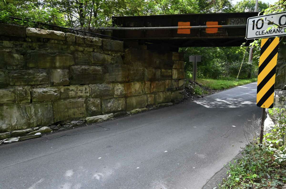 Glenridge Road, Maple Avenue rail bridges struck in Glenville