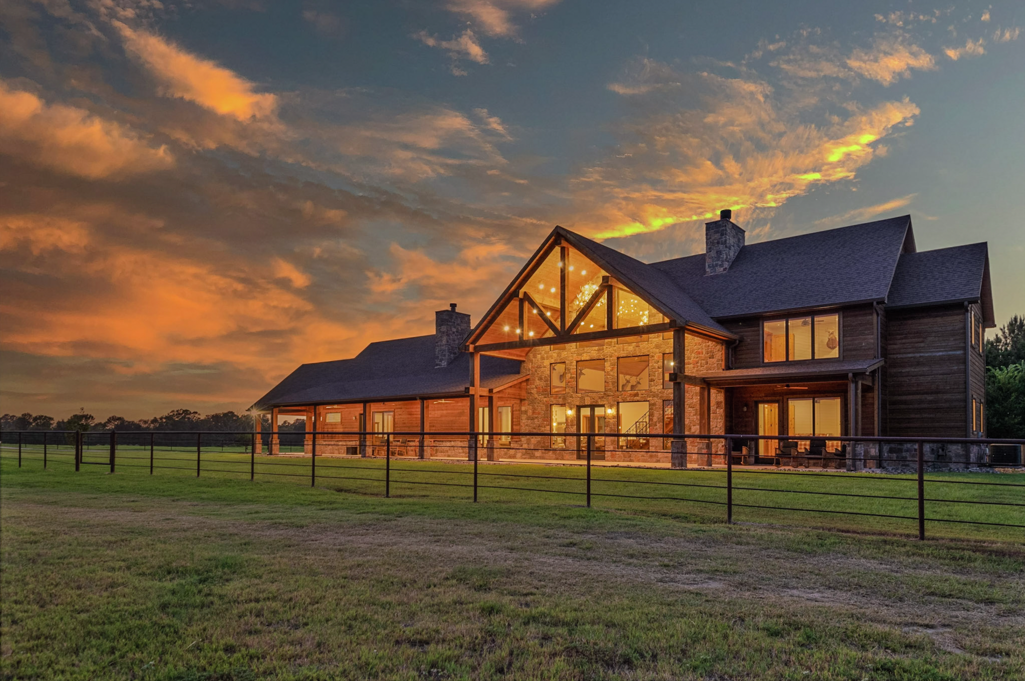 East Texas ranch with 3 private lakes lists for $14M