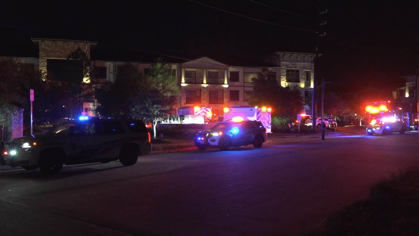 Man killed, woman seriously injured in double shooting at apartment