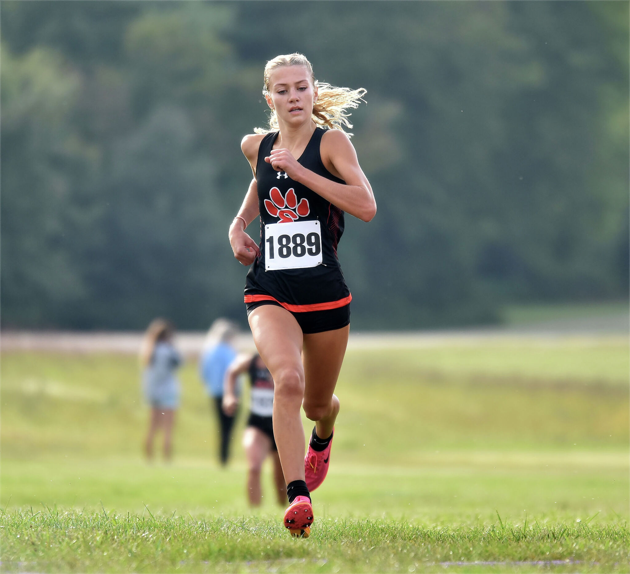 East St. Louis uses defensive muscle to beat Edwardsville and