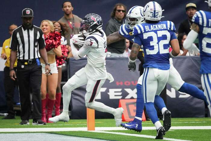 September 18, 2022: Houston Texans wide receiver Chris Moore (15) has the  ball go through his hands in the football game between the Denver Broncos  and Houston Texans at Empower Field Field