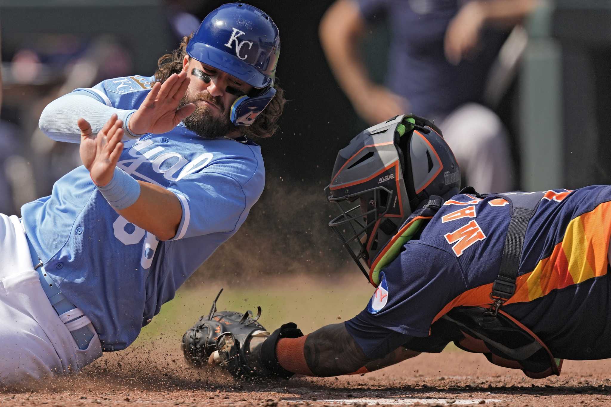 Royals fight back valiantly to eke back 7-6 win over Astros - Royals Review