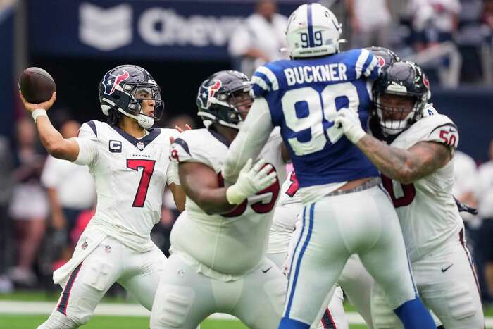 Titans will wear Oilers throwbacks vs. Texans, possibly even on road