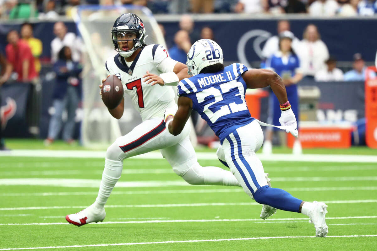 Houston, Texas, USA. September 17, 2023: Texans quarterback C.J. Stroud (7)  looks to pass the ball during an NFL game between the Texans and the Colts  on September 17, 2023 in Houston.