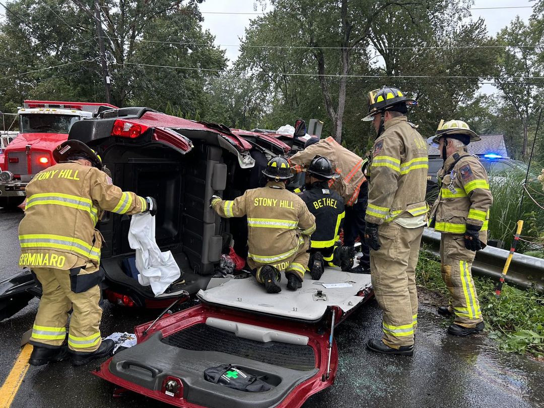 Two rescued after threecar rollover crash, Bethel authorities say