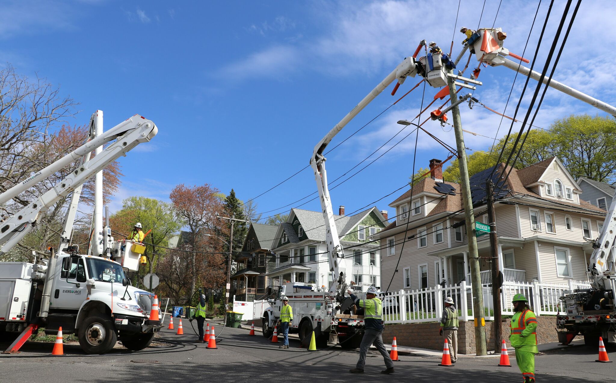 What drives electric rate changes in Connecticut? Here's an explainer.