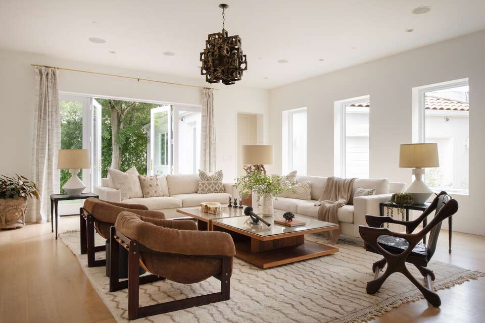 Mansion for sale on San Francisco’s exclusive Presidio Terrace