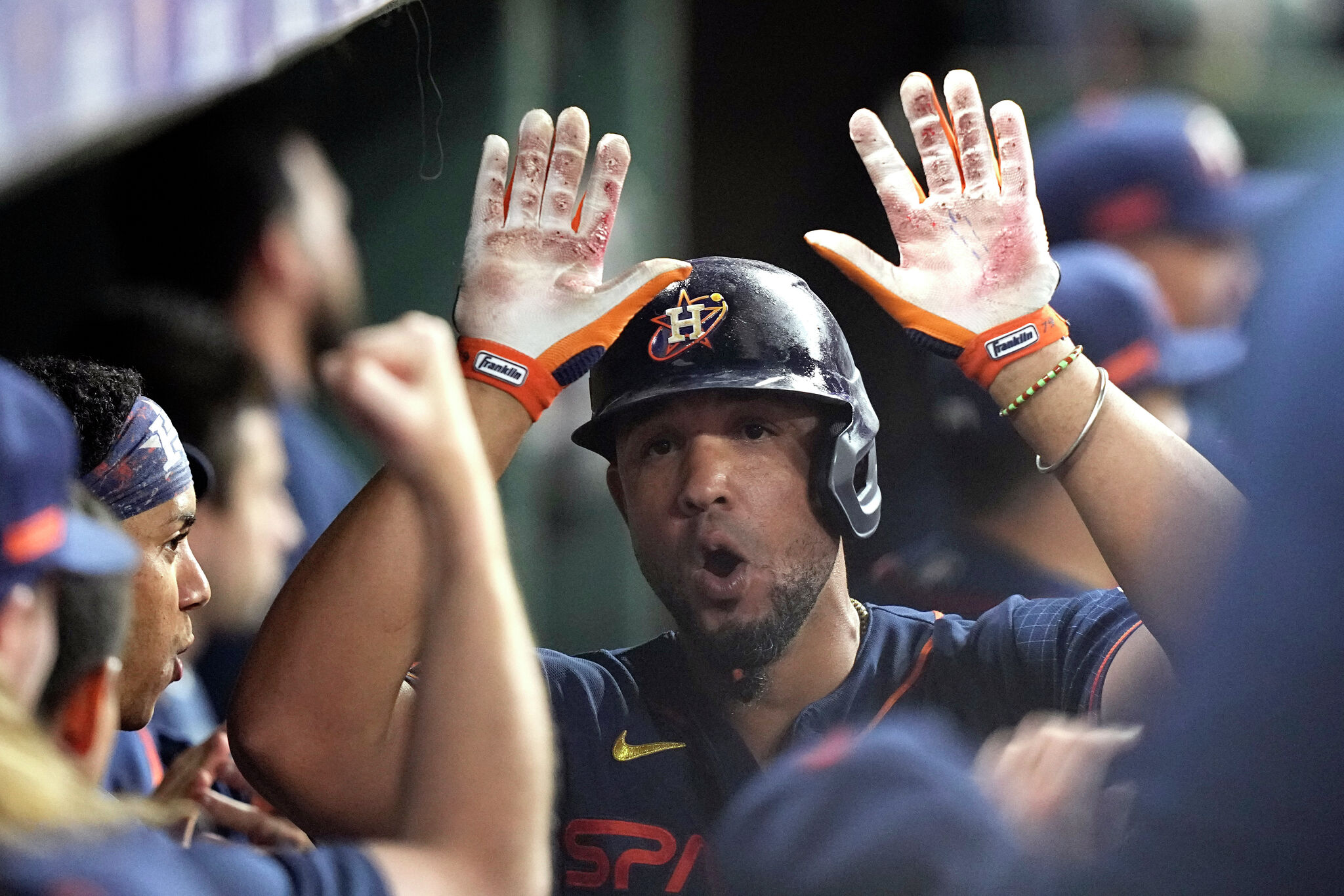 Is Jose Abreu cementing spot in Astros' playoff lineup?
