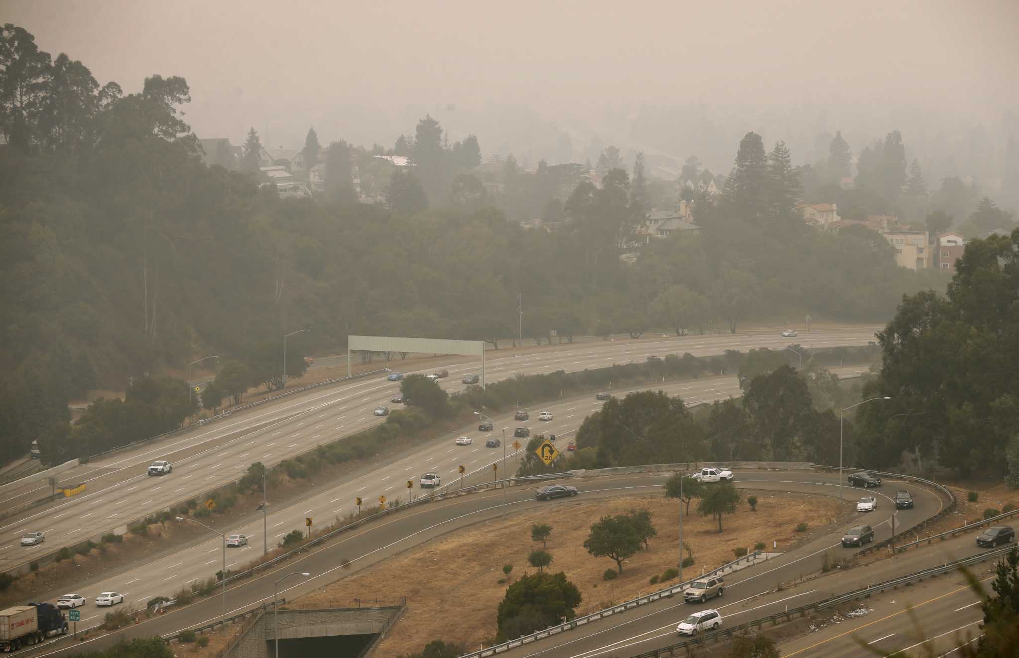 由于北加利福尼亚州的野火，湾区空气质量下降