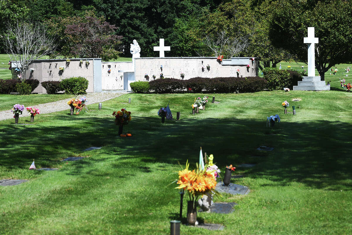 Gate of Heaven in Trumbull enforcing stricter decoration policy