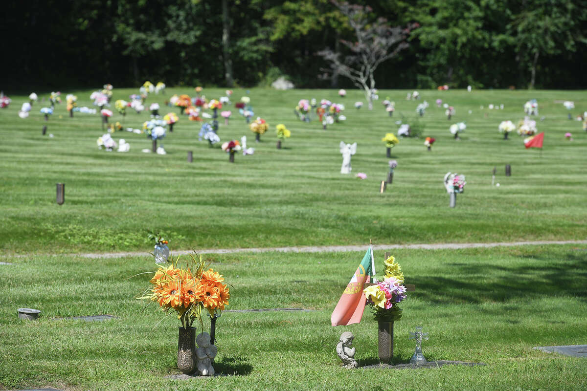 Gate of Heaven in Trumbull enforcing stricter decoration policy