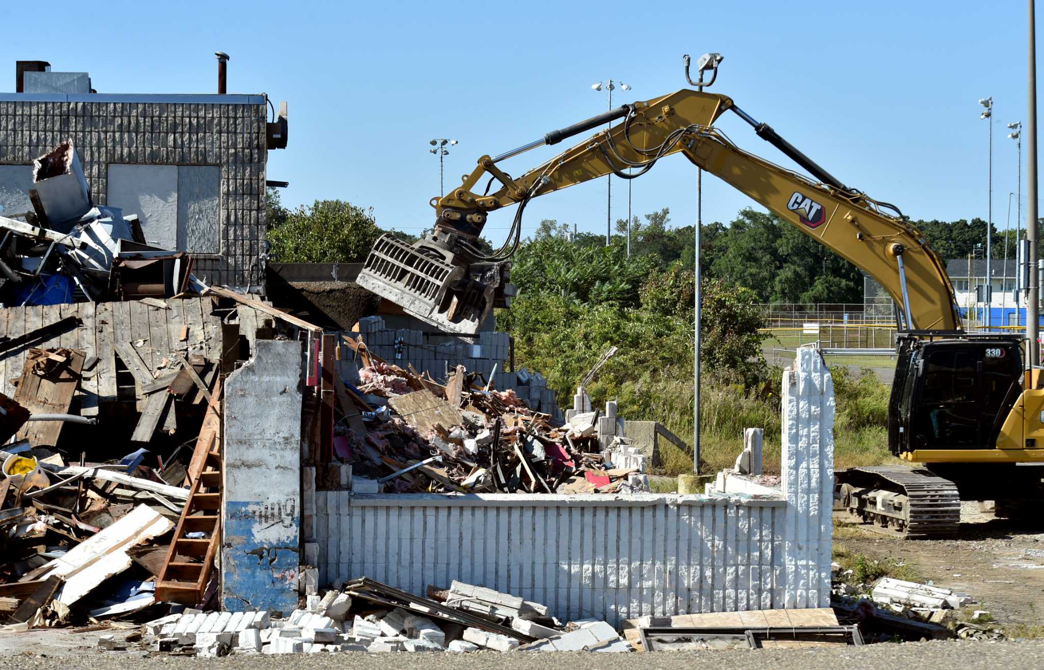 Chick's Drive-In building torn down during West Haven development