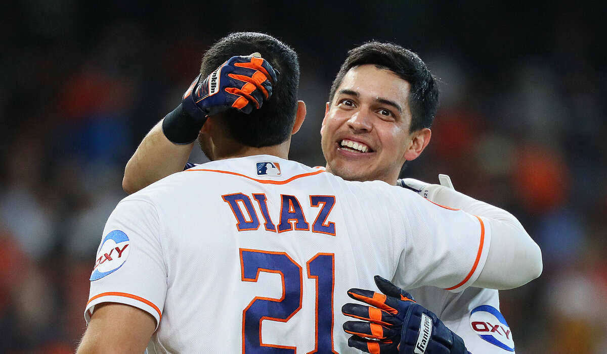 The Astros Need to Move on From Mauricio Dubon