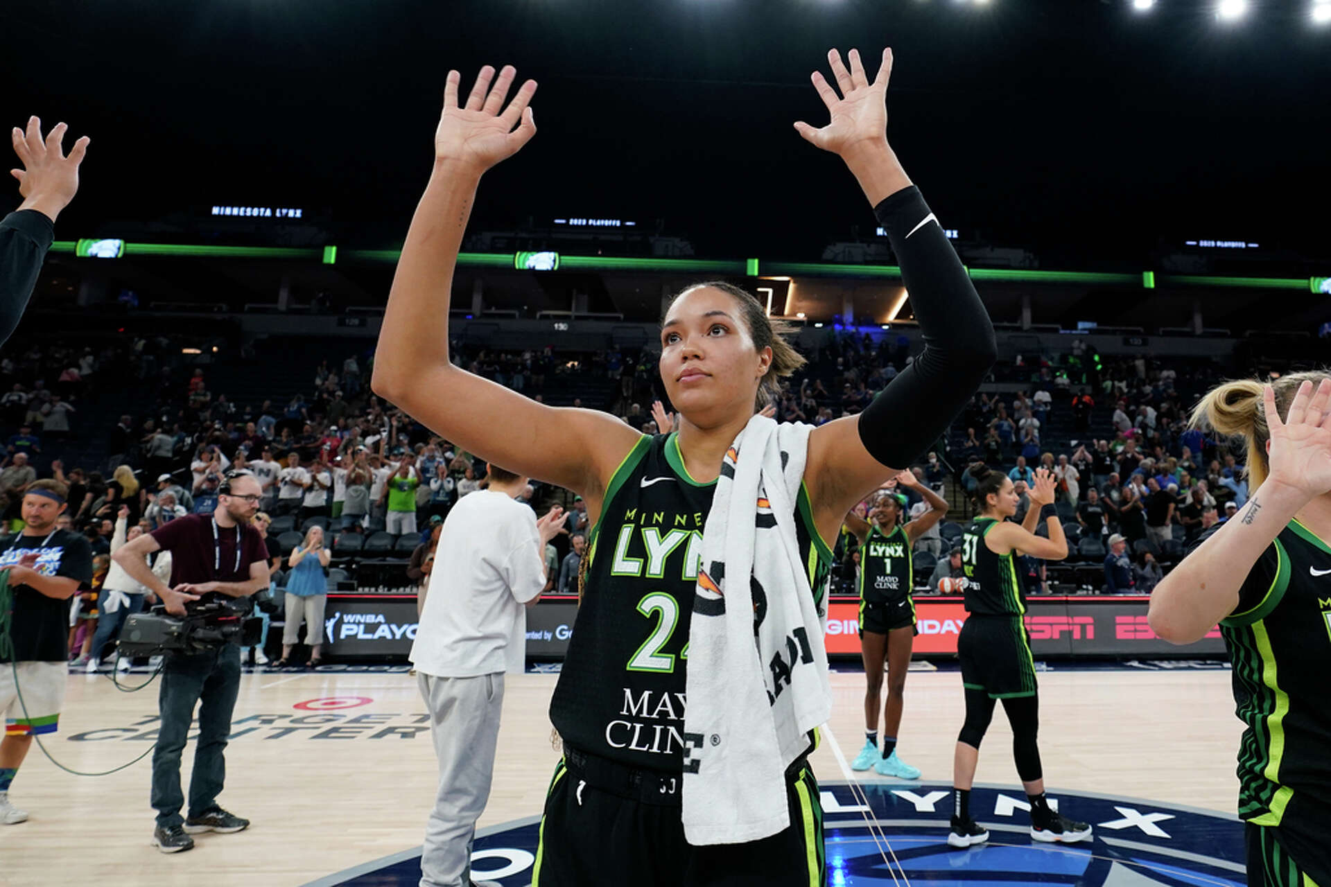 Lynx Forward Napheesa Collier Exits Wnba Game Against Sun With Injury