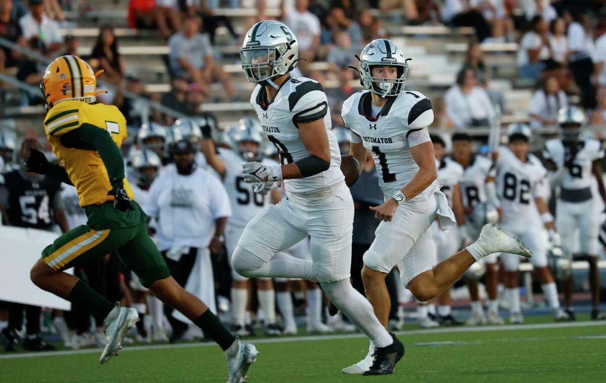 Dallas ISD football district has its 4 playoff teams with 3 weeks