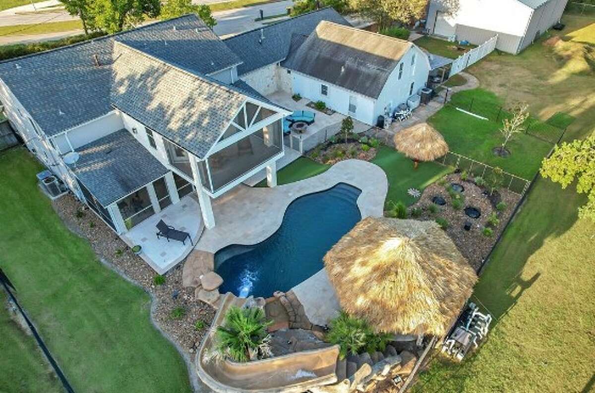 Pearland's most expensive homes on the market No. 1 priced at 1.6M