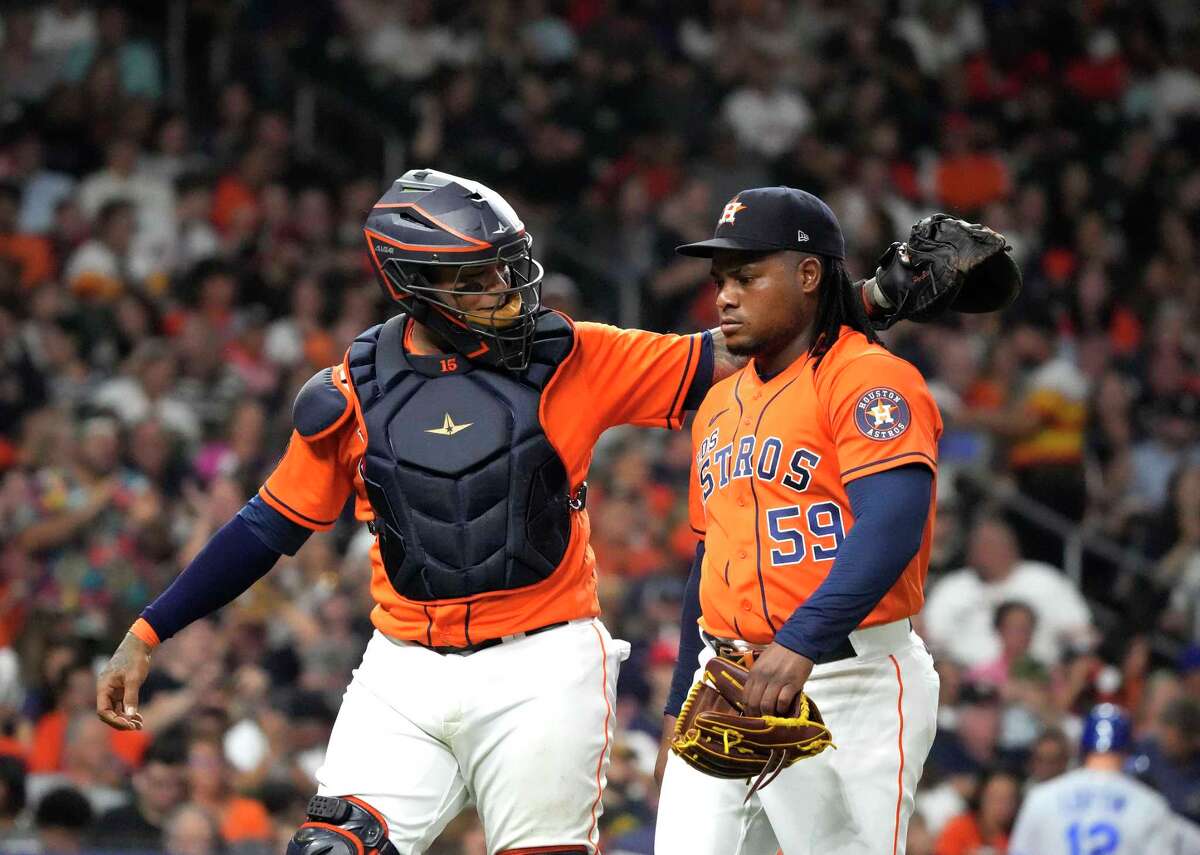 Houston Astros drop out of first place with loss to KC Royals