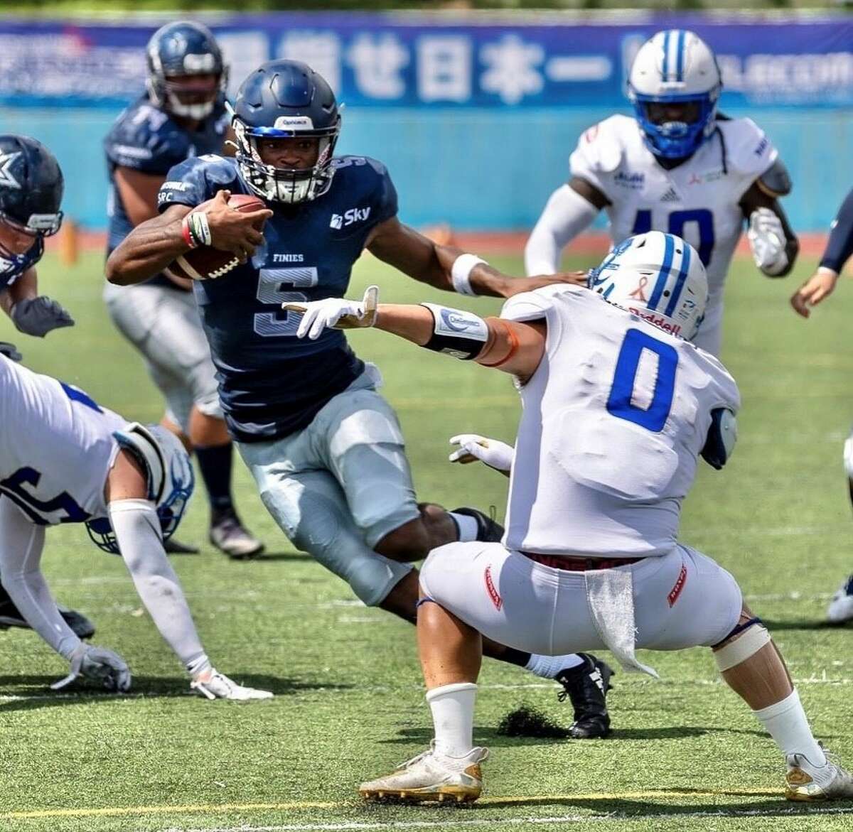 Former UConn QB David Pindell makes history in Fan Controlled