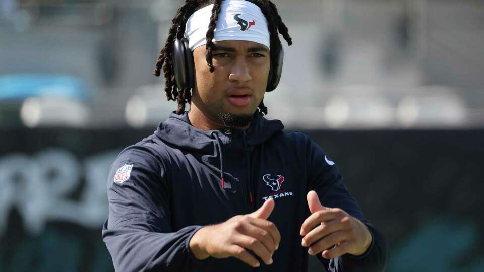 JACKSONVILLE, FLORIDA - SEPTEMBER 24: C.J. Stroud #7 of the Houston Texans warms up prior to the game against the Jacksonville Jaguars at EverBank Stadium on September 24, 2023 in Jacksonville, Florida.