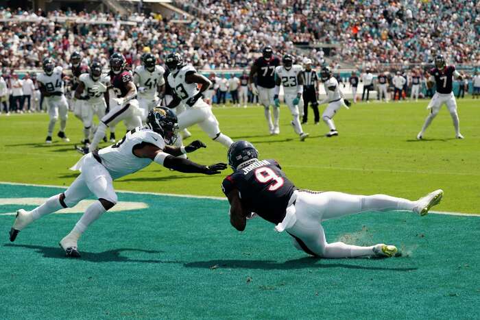 Houston Texans linebacker Kevin Pierre-Louis (57) defends during