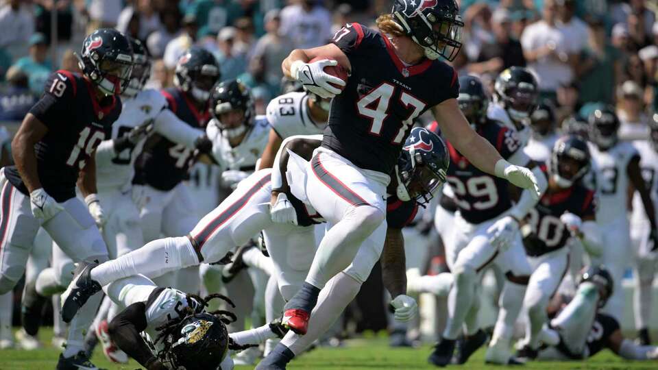 Houston Texans fullback Andrew Beck (47) returns a kickoff for a touchdown against the Jacksonville Jaguars during the second half of an NFL football game, Sunday, Sept. 24, 2023, in Jacksonville, Fla. (AP Photo/Phelan M. Ebenhack)