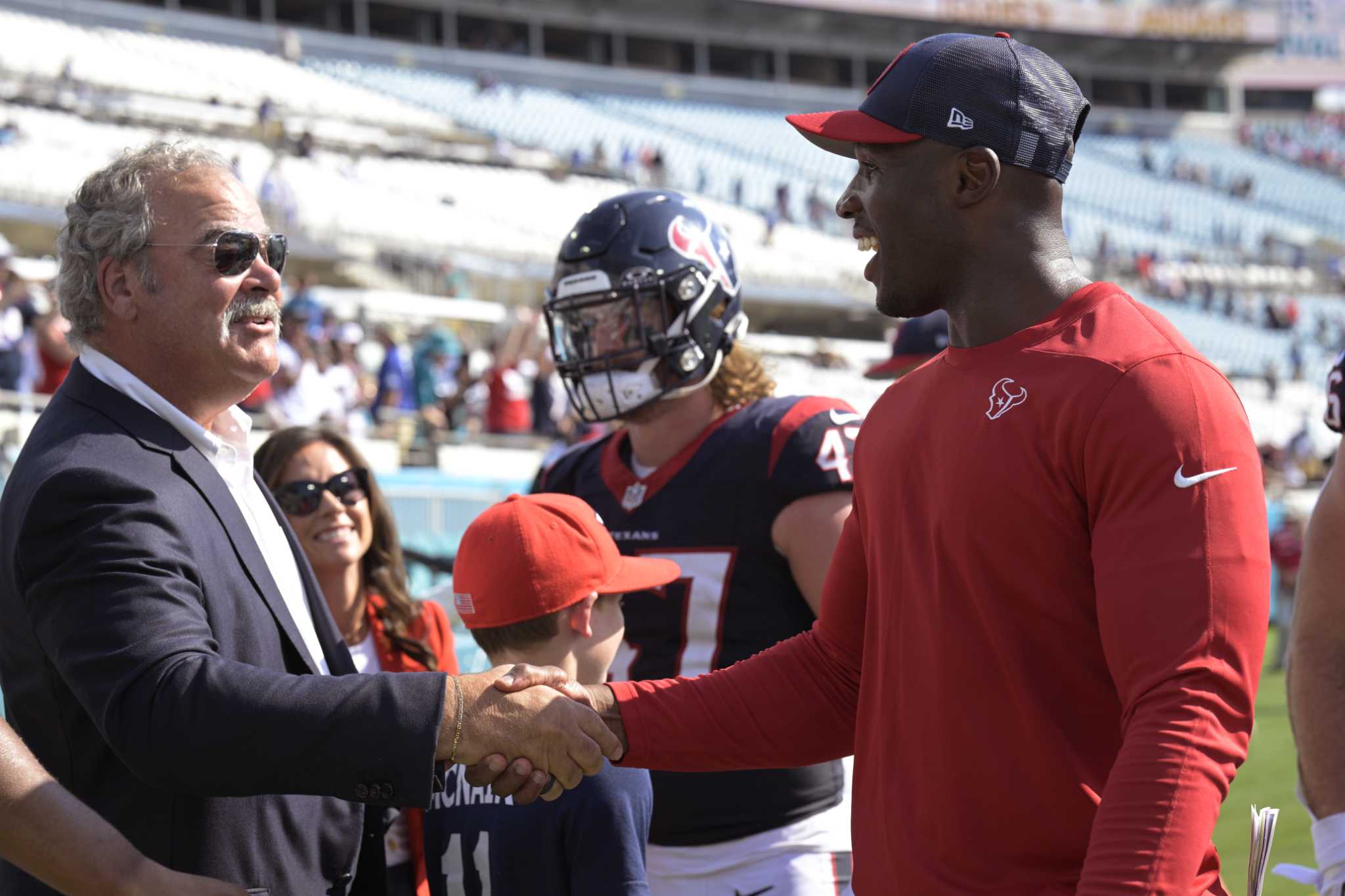 LOCKER ROOM: Head Coach DeMeco Ryans after win: We got greatness