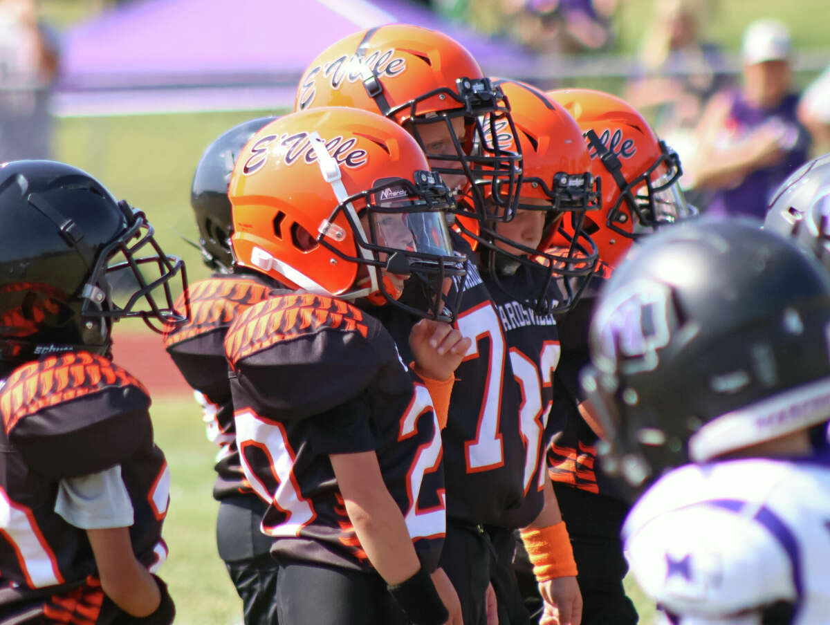 PHOTOS: Little Tigers football plays Mascoutah