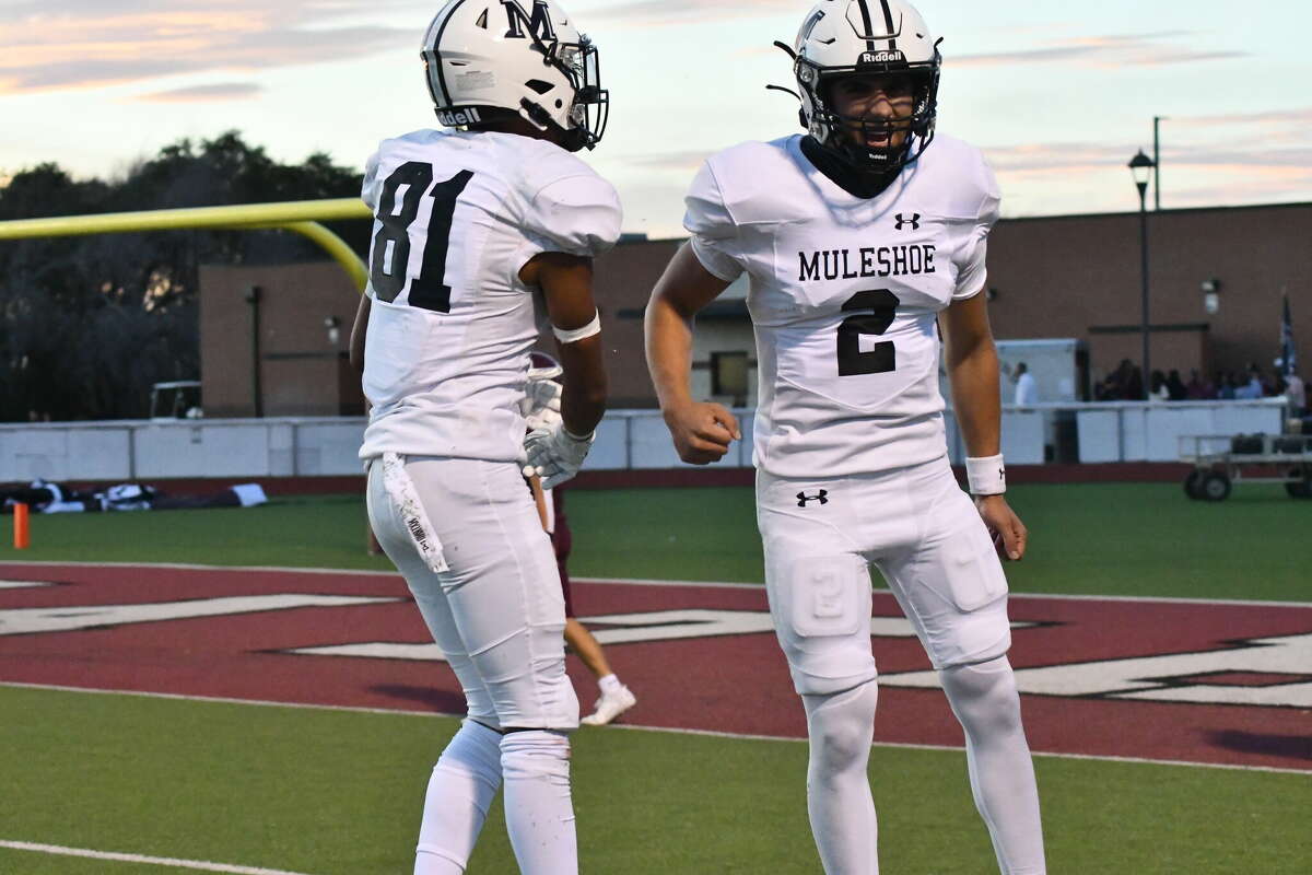 Muleshoe football stays undefeated, taking it gamebygame