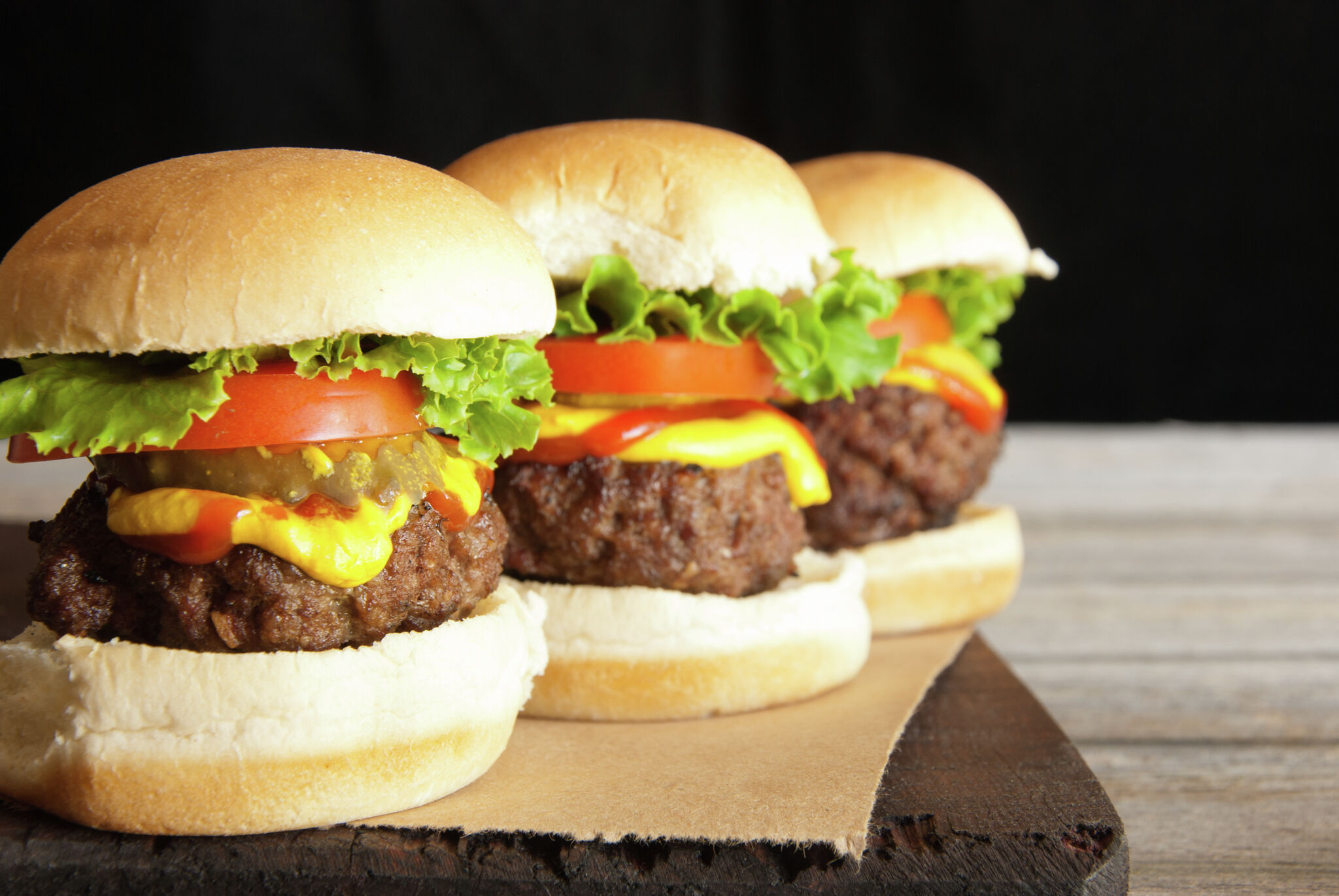 Blue Back Square en West Hartford organiza una recaudación de fondos de Burger Bash