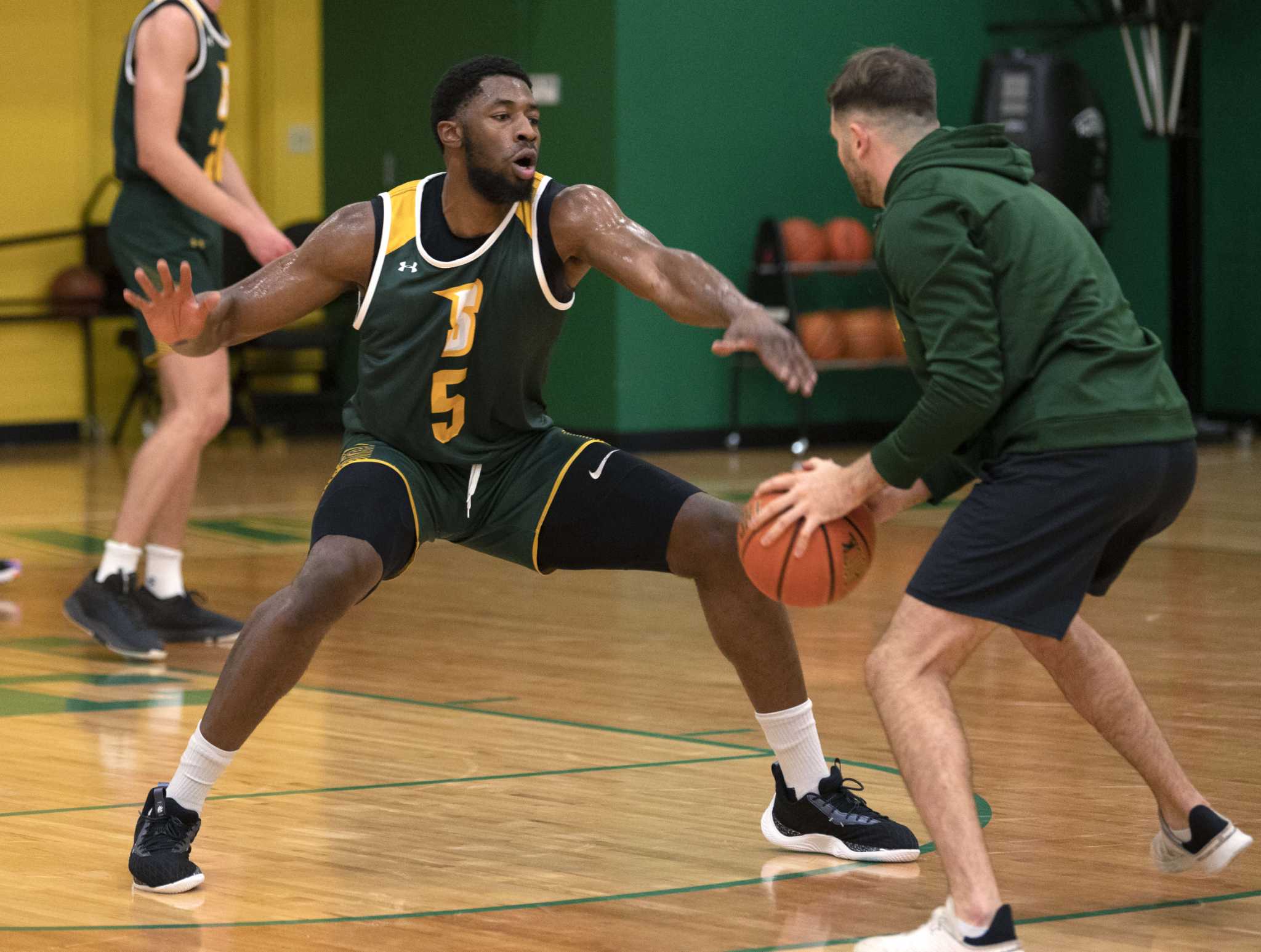 Siena Men’s Basketball Feels Big Presence From Emejuru