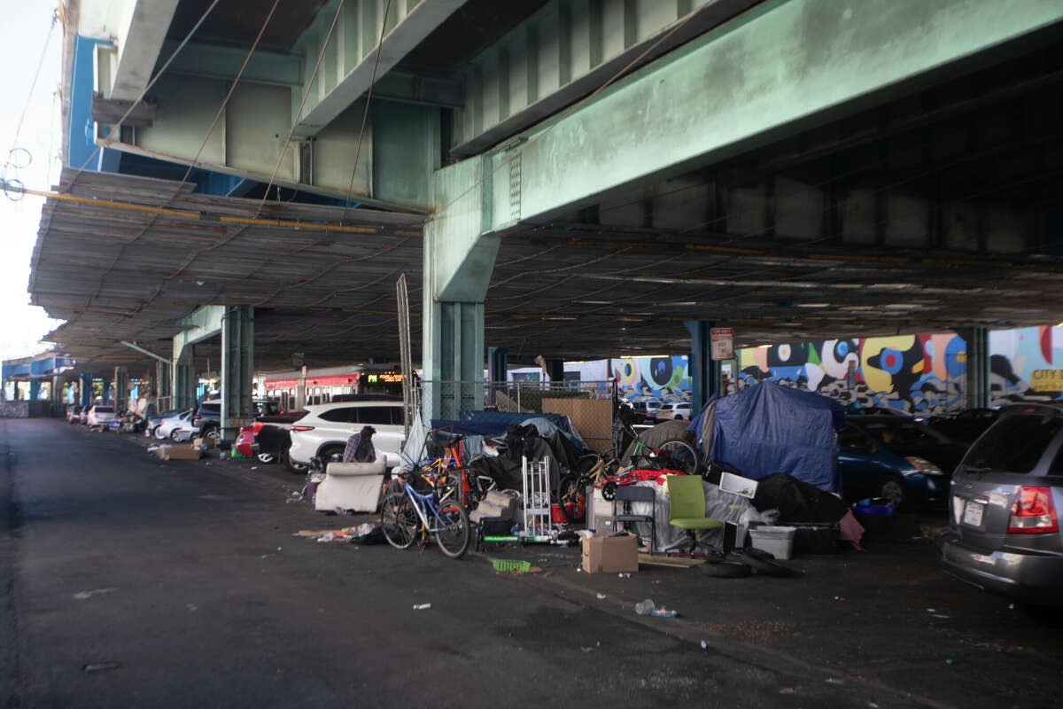 S.F. Target store that's closing is near chop shops, encampment fires