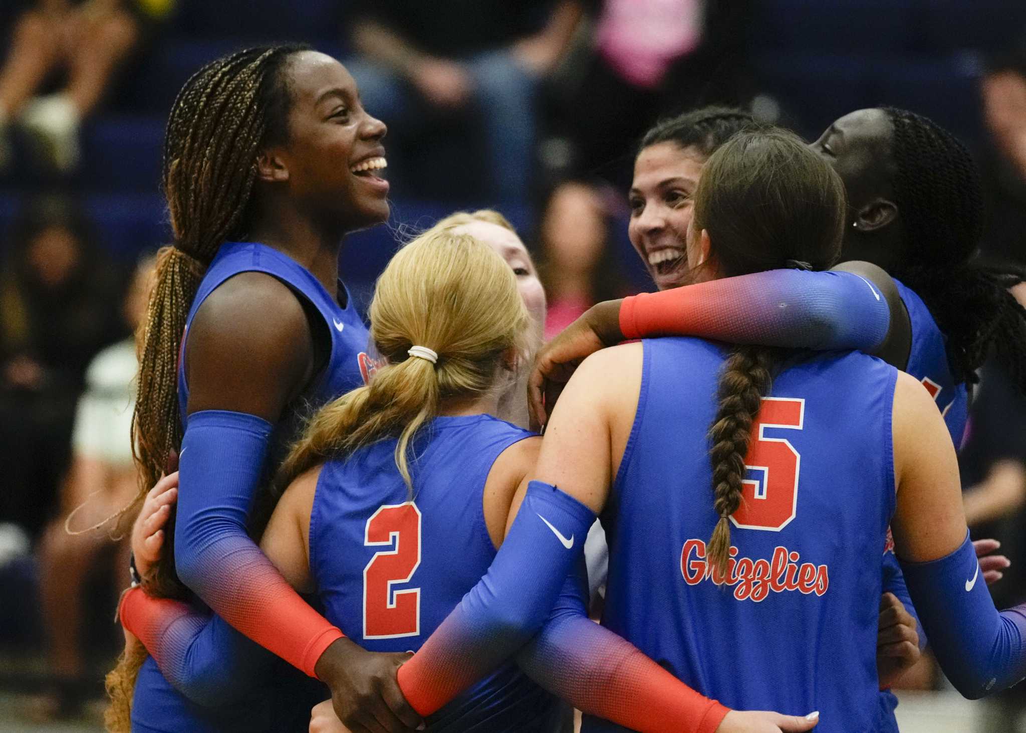 High school volleyball: Grand Oaks tightens grip on 13-6A race