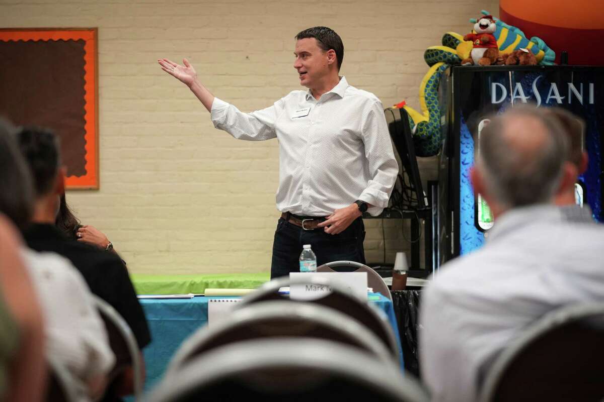 City Council candidate Mark McGee speaks to residents during a District H candidate forum on Tuesday, Sept. 26, 2023, at the Proctor Plaza Park Community Center in Houston.