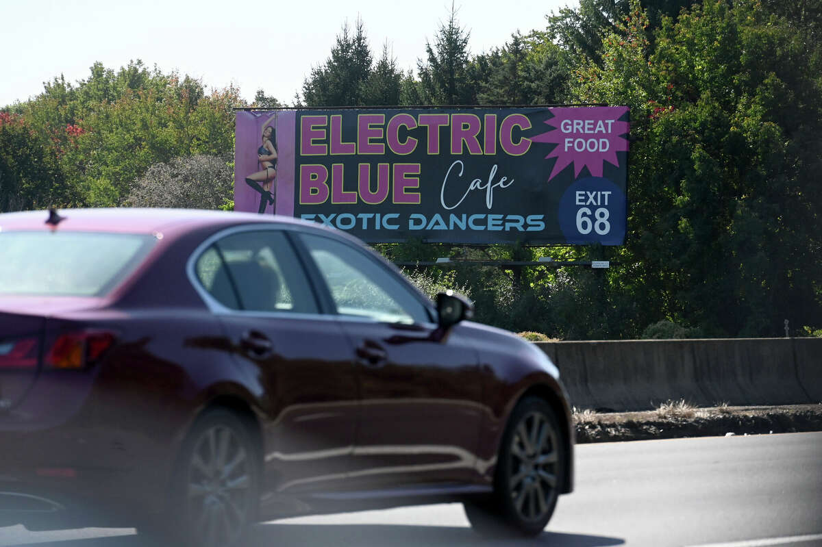 Tolland strip club lawyer objects to proposed licensing rule change