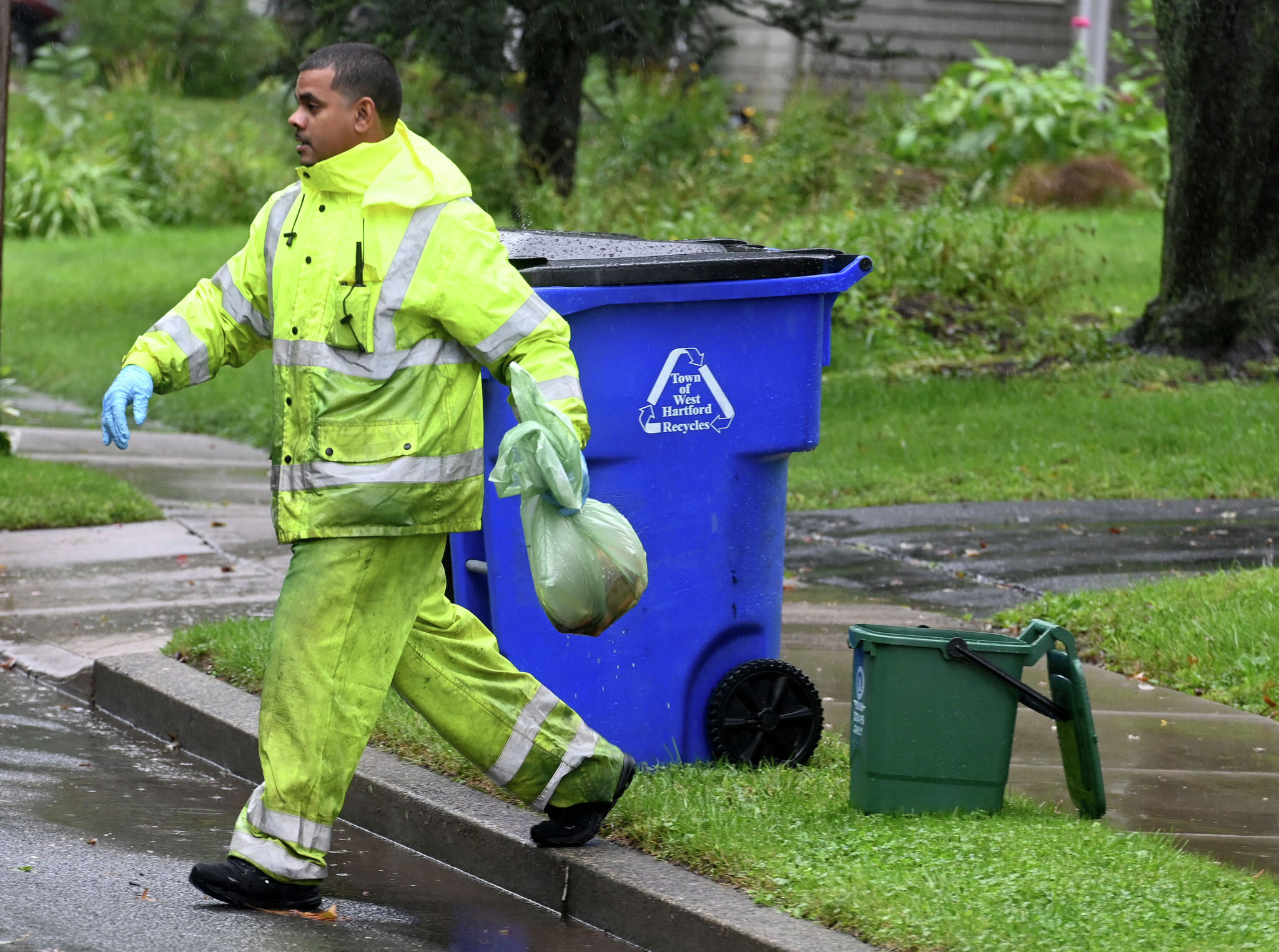 West Hartford is making no progress with unit-price-based garbage collection