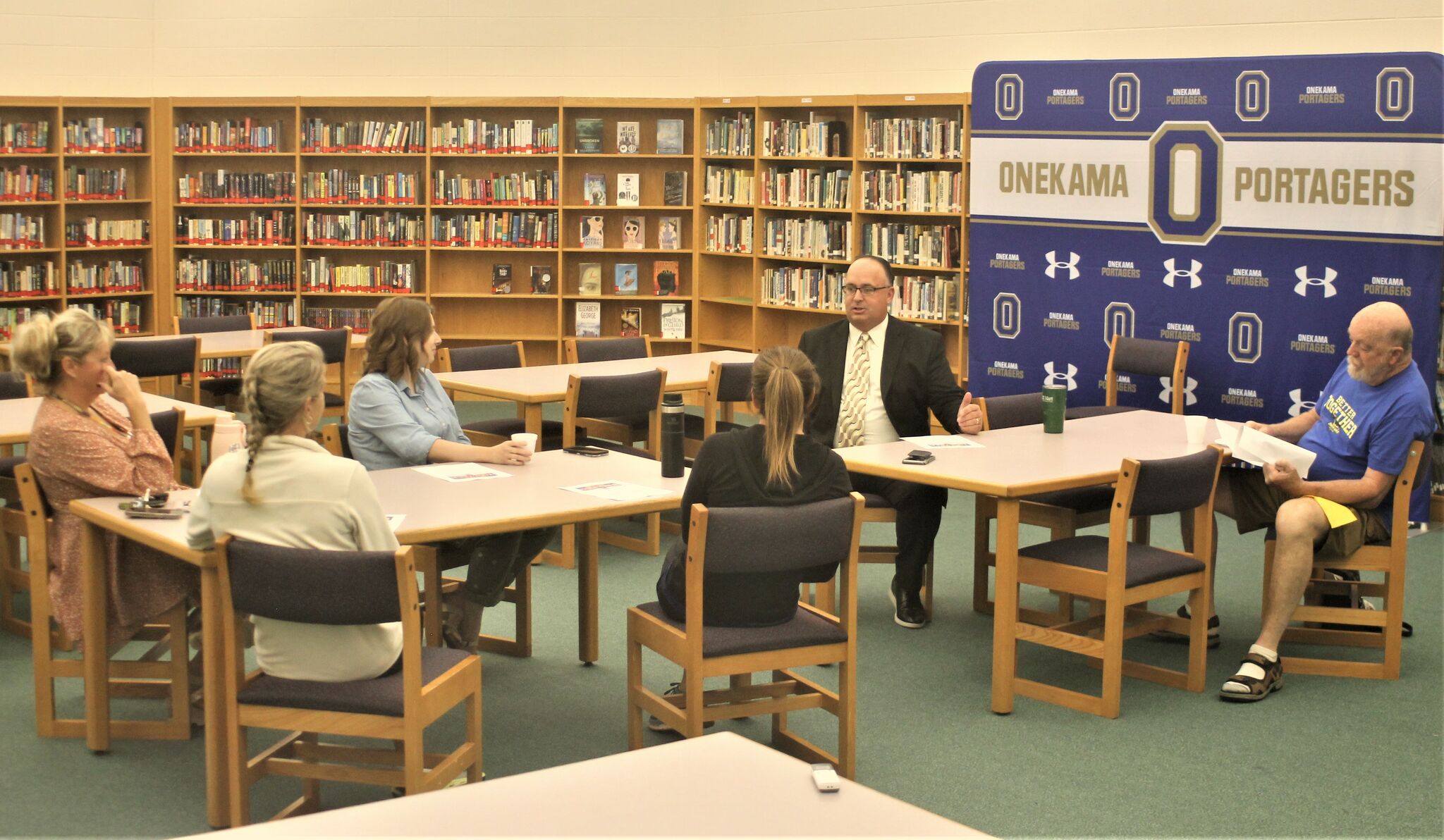 Onekama superintendent shares plans for the district