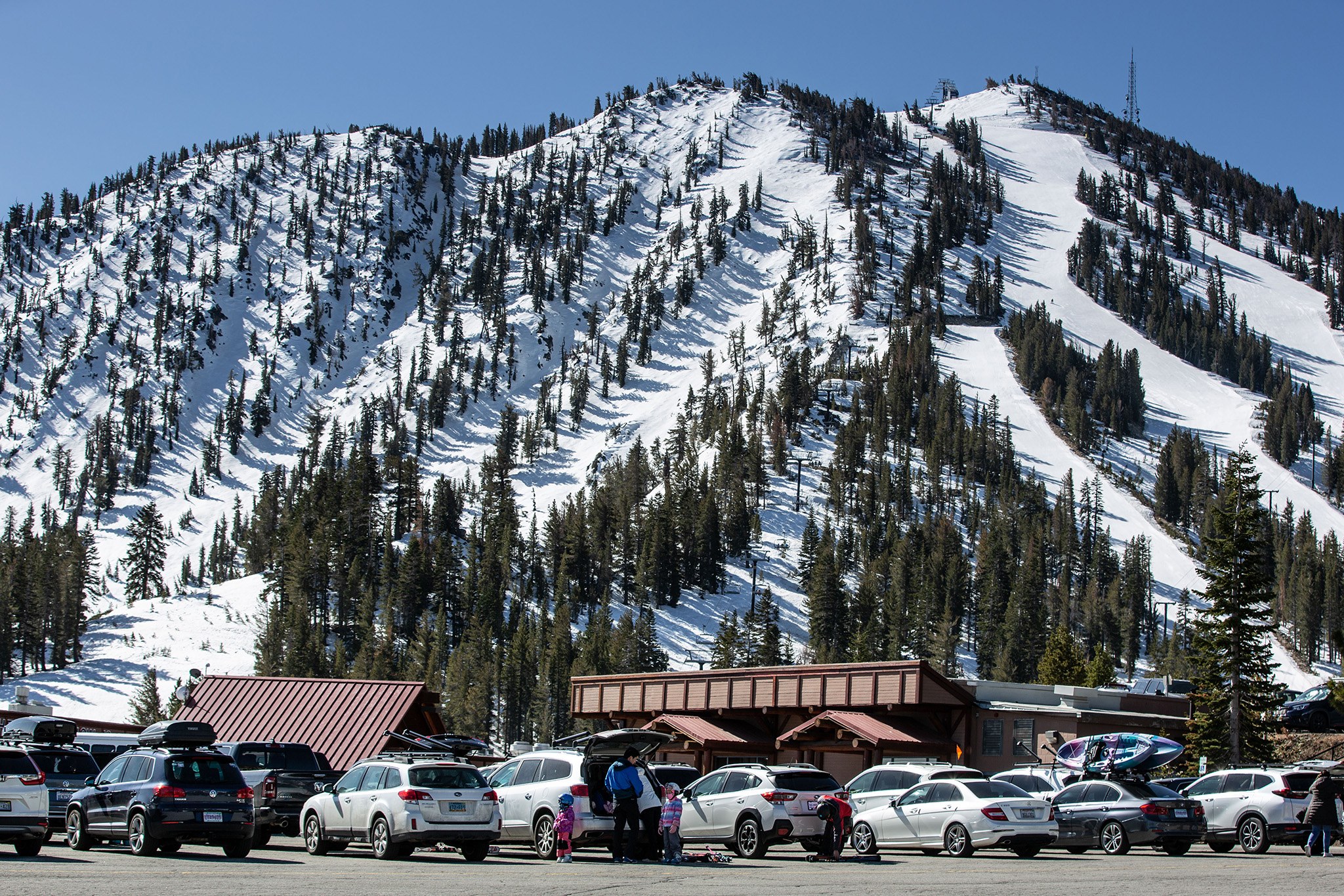 Tahoe ski resort announces surprise opening, others delayed