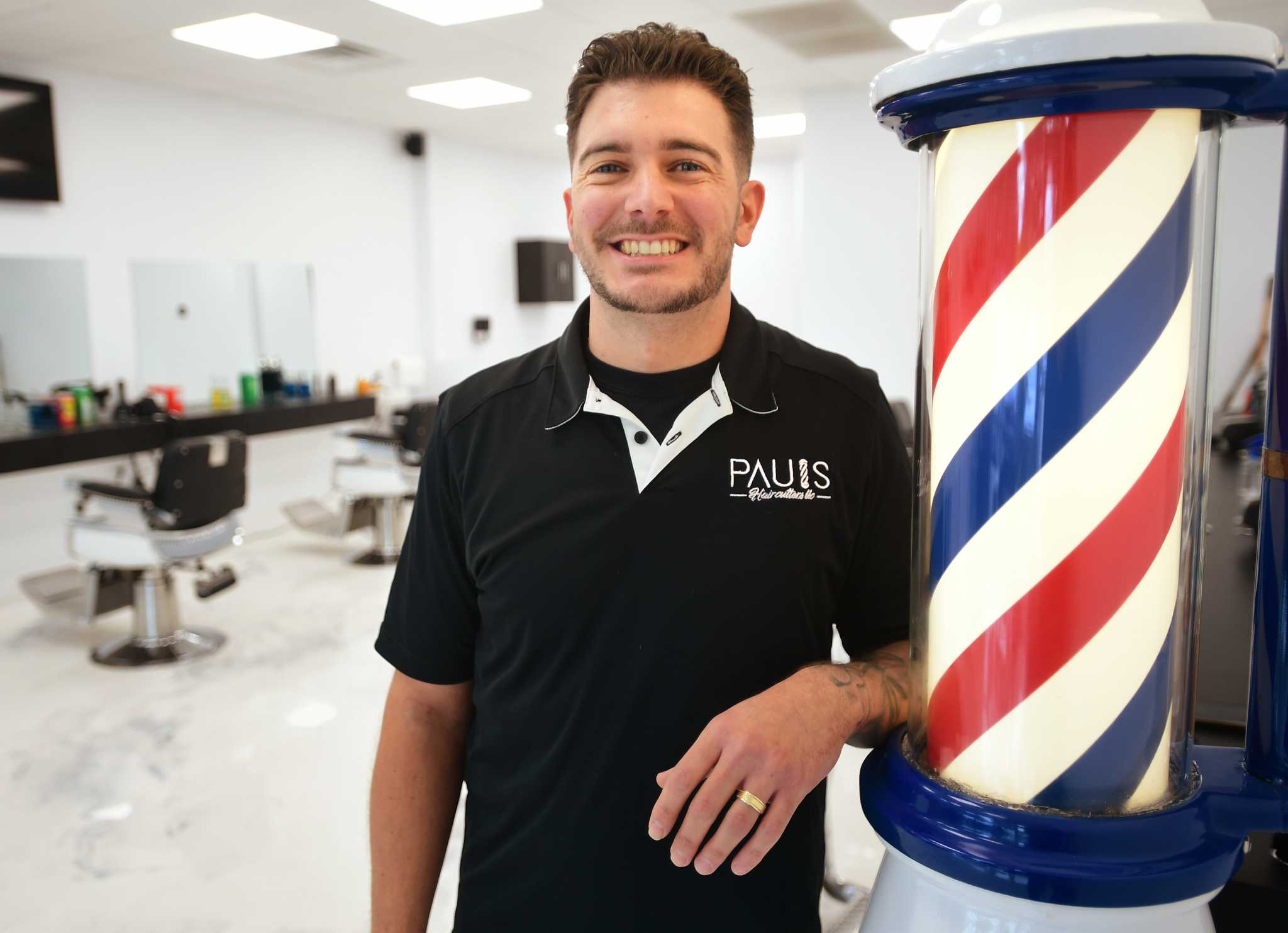 Local sixth-generation barber keeps things old school