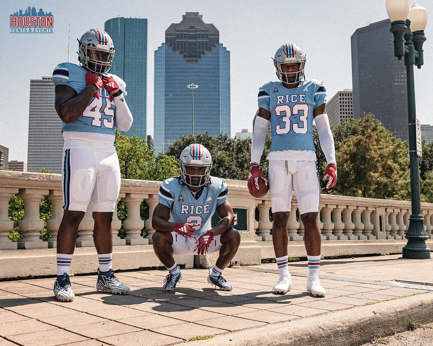 Report: Tennessee Titans To Wear Houston Oilers Throwback Uniforms