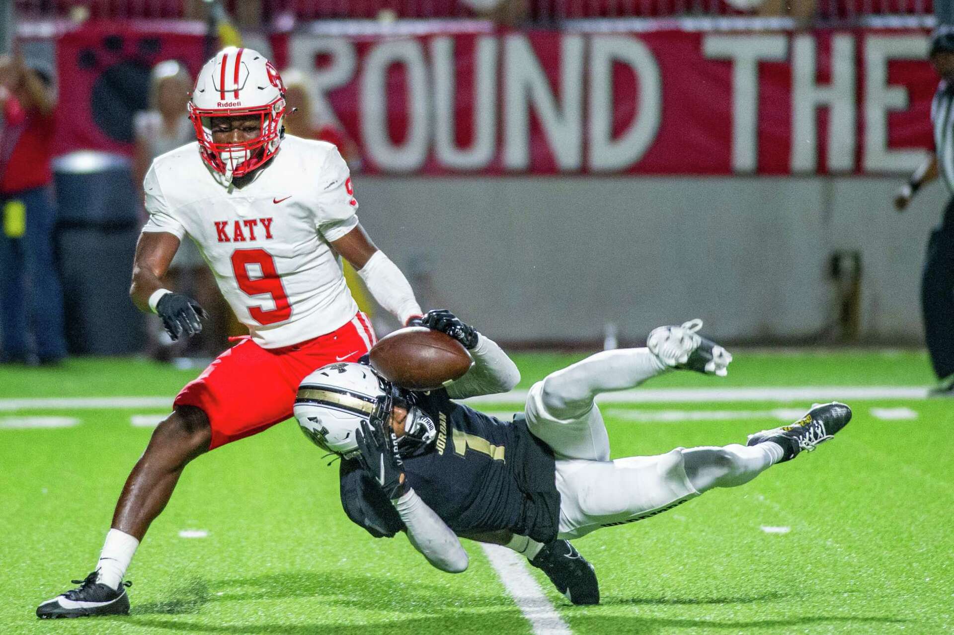 Zech Sample HS football: Katy survives Jordan in emotional District 19-6A thriller